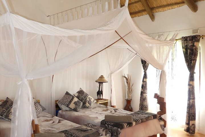 Room 3 of 28