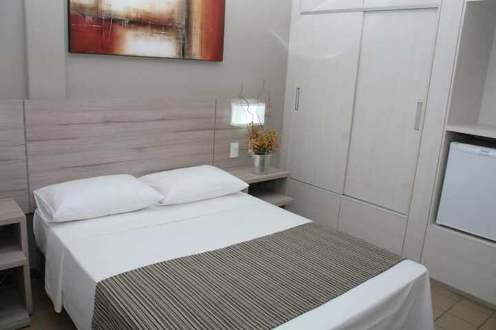 Room 4 of 36