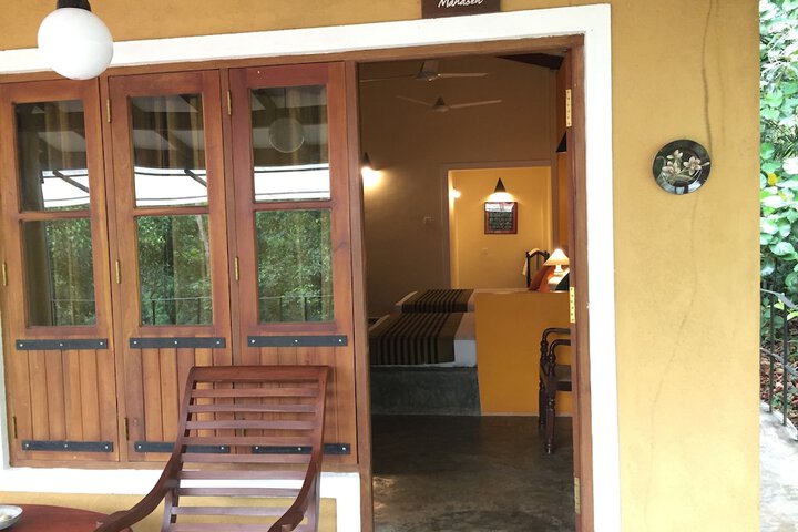 Room 5 of 13