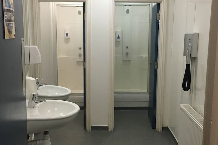 Room 26 of 43