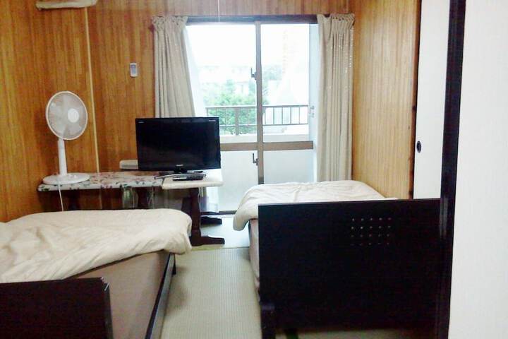 Room 6 of 58