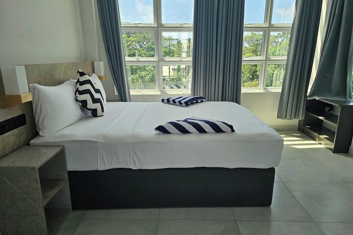 Room 5 of 31