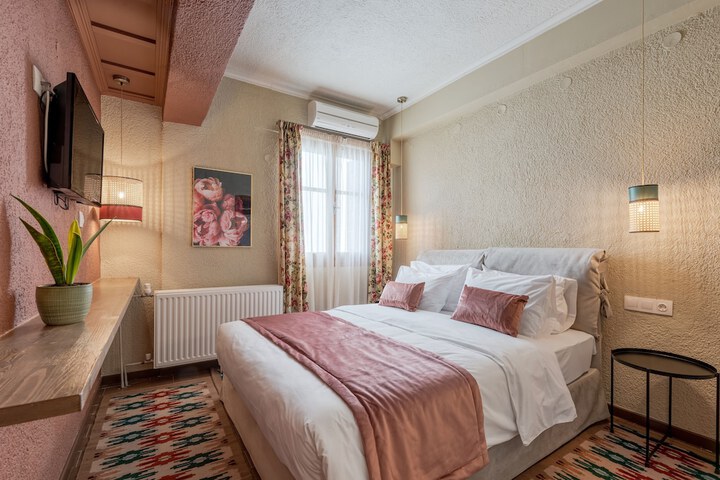 Room 12 of 47