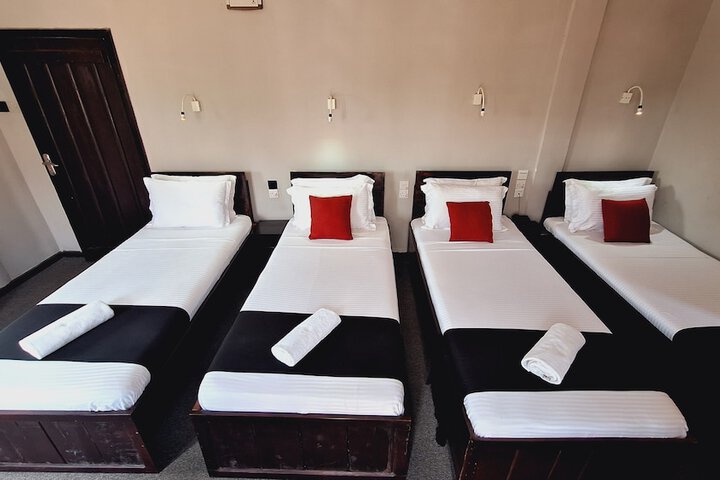 Room 21 of 32