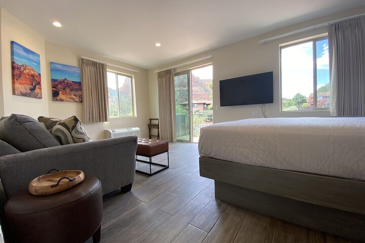 Room 9 of 60
