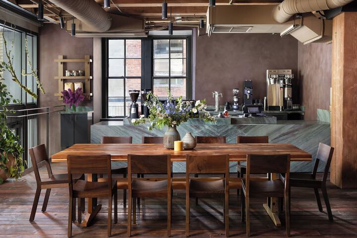 Breakfast/Coffee Service 60 of 108