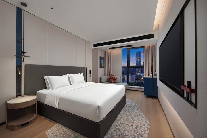 Room 20 of 77