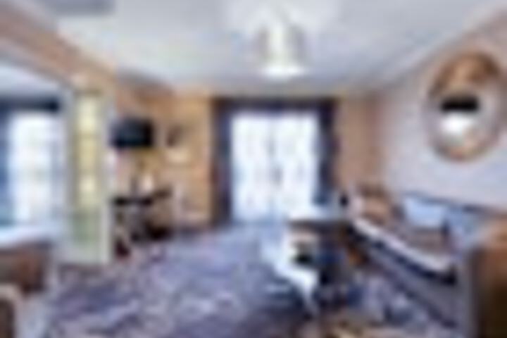 Room 89 of 156