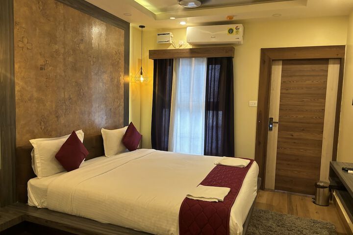 Room 21 of 28