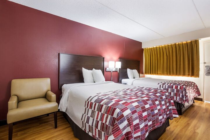 Deluxe Double Bed (10 of 13)