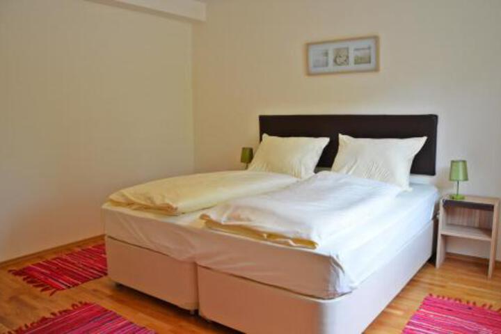 General 10 of 15