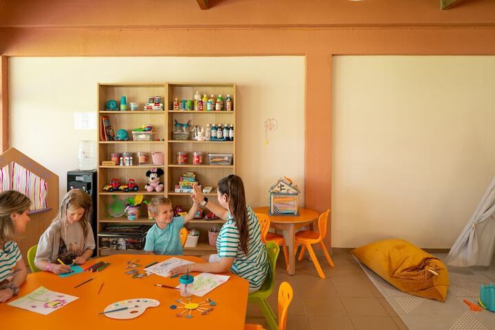 Childrens Activities 48 of 90