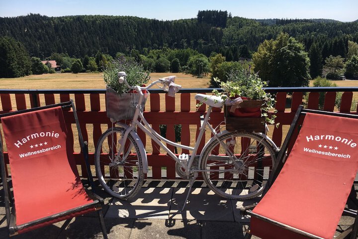 Sundeck 69 of 76