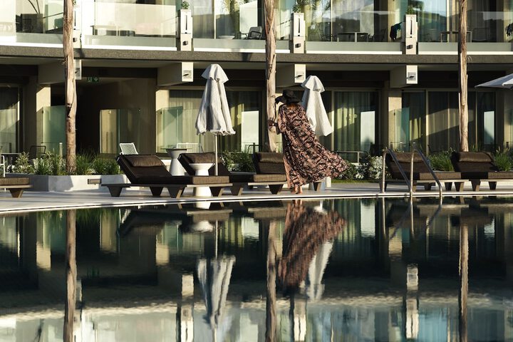 Pool 68 of 136