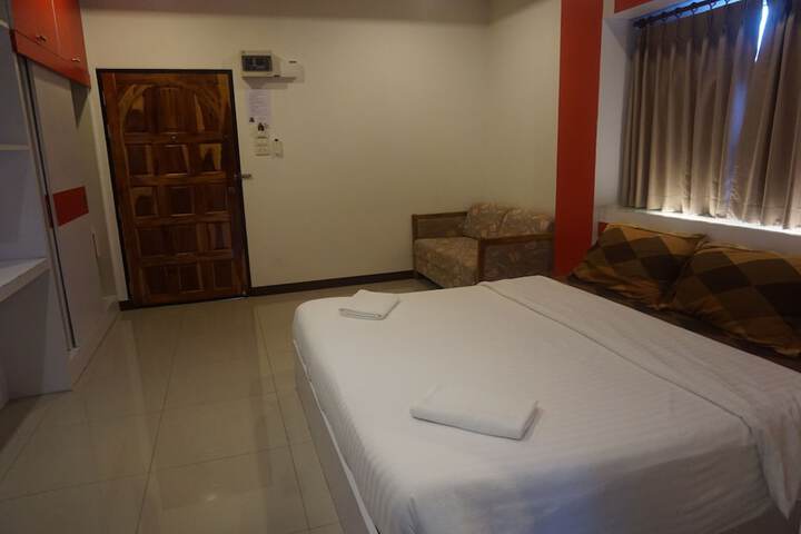 Room 3 of 29