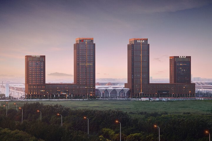 Exterior of Tianjin Marriott Hotel National Convention & Exhibition Center