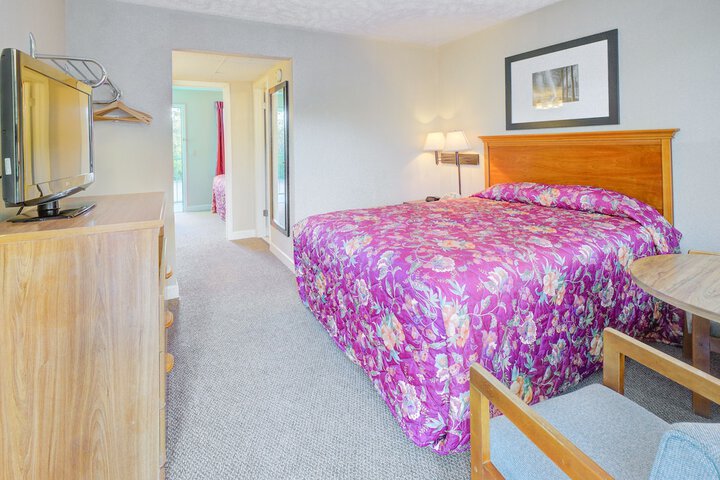 Standard Double Room (4 of 7)