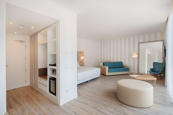 Room 9 of 41