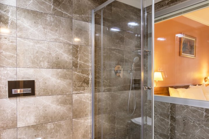 Clean Restrooms