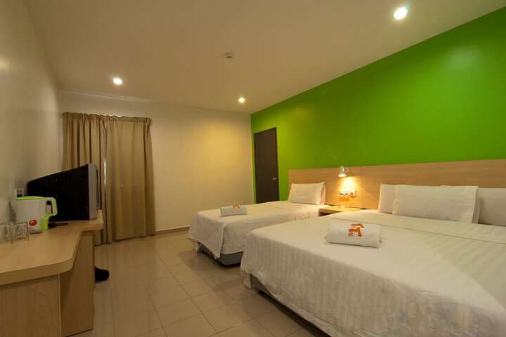 Room 11 of 20