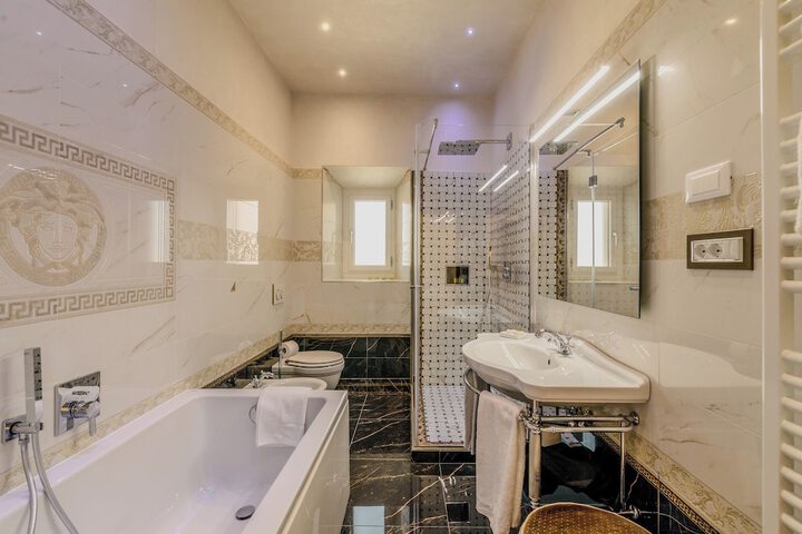 Room 144 of 185