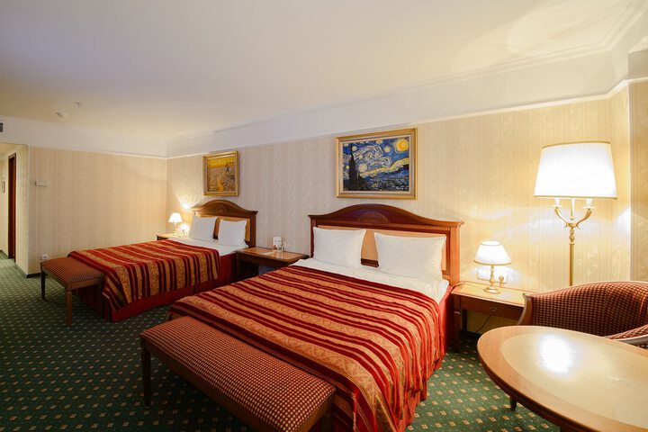 Room 6 of 47