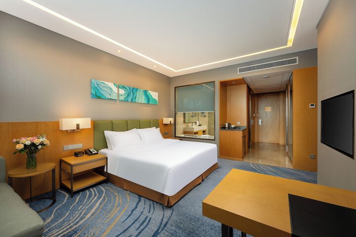 Room 25 of 116