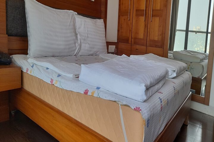 Room 49 of 171