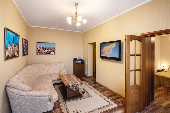 Room 30 of 63
