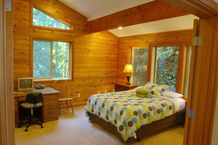 Room 3 of 46