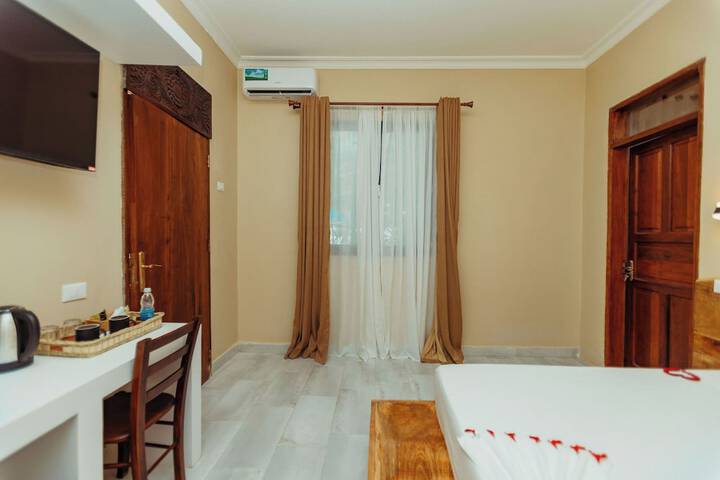 Room 6 of 107