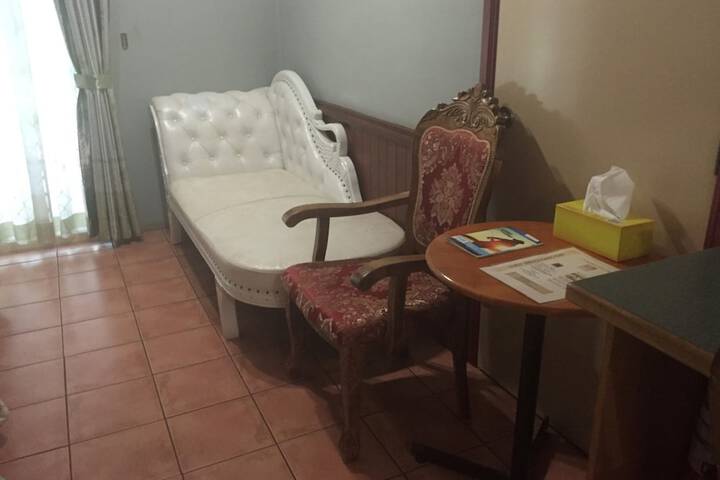 Room 2 of 23