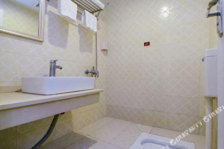 Jun Hotels (Chongqing Nanping Dongdongmo)
