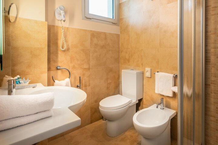 Clean Restrooms