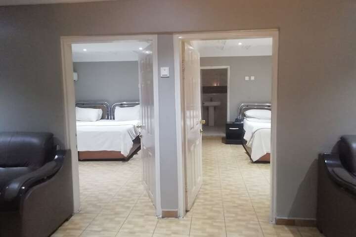 Room 25 of 35