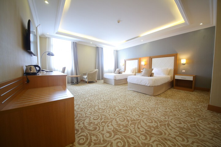 Room 7 of 61