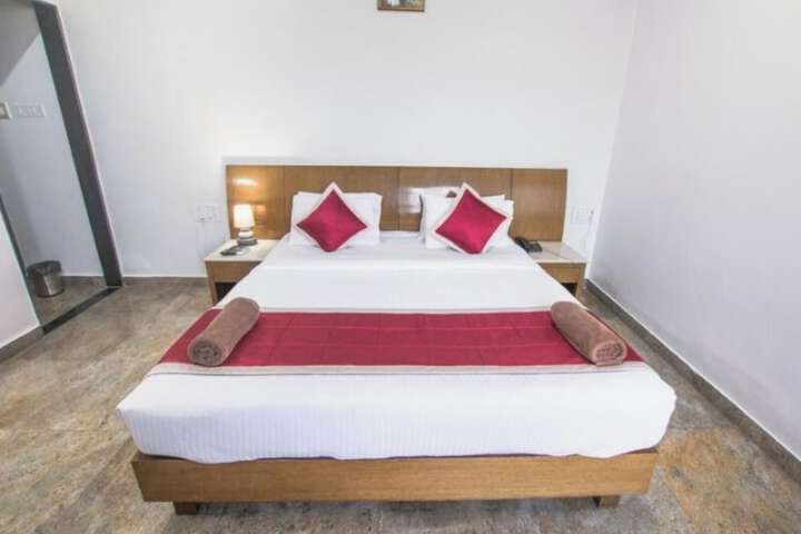 Room 5 of 7