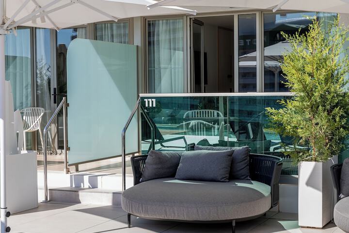 Terrace/Patio 9 of 70