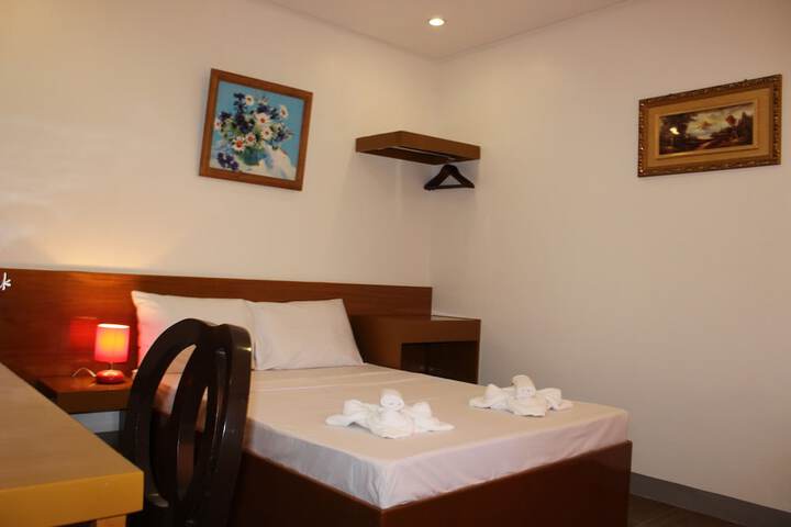 Room 10 of 46