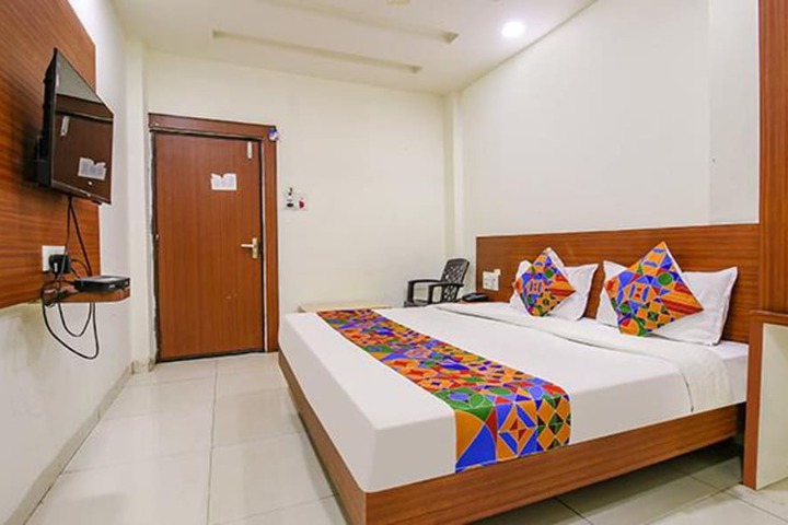 Room 5 of 22