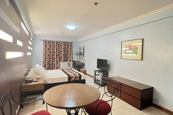 Room 28 of 80