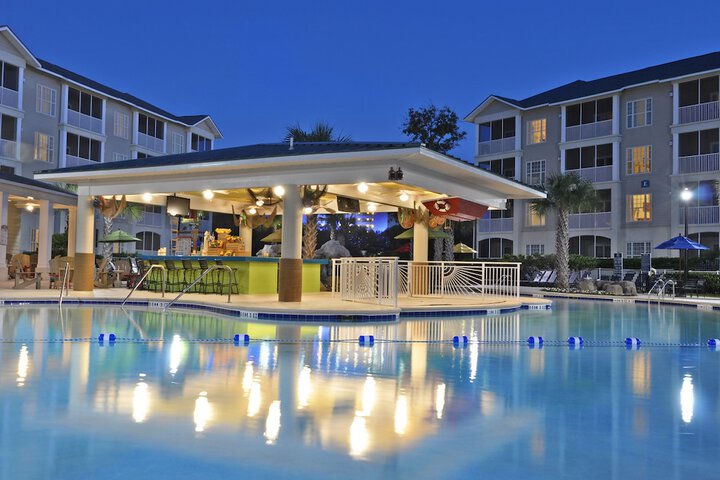 Poolside bar