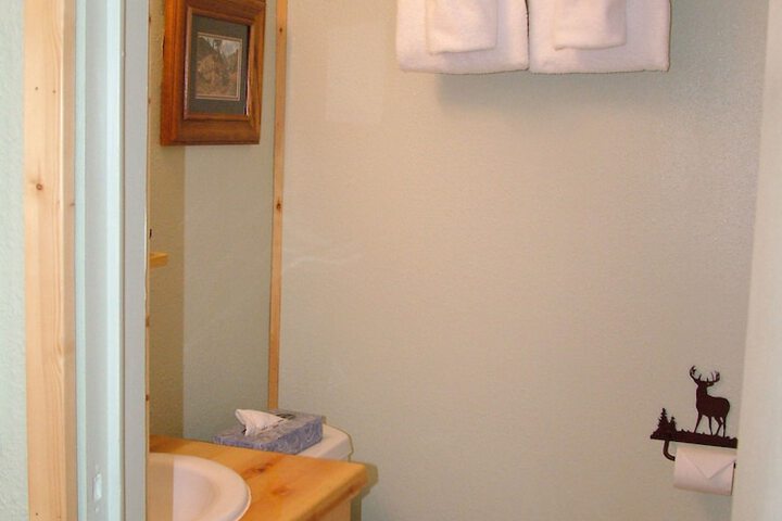 Room 27 of 60
