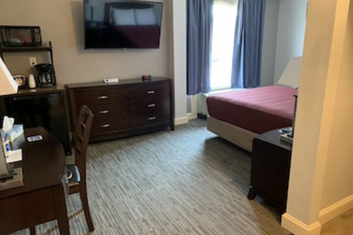 Room 52 of 297