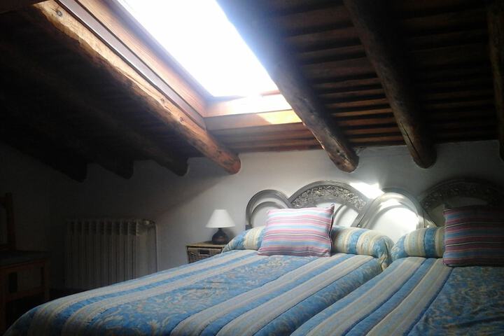 Room 4 of 31