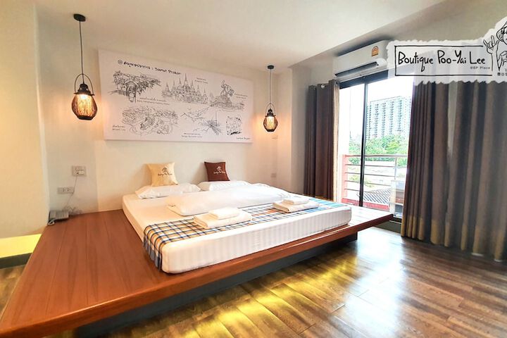 Room 6 of 22