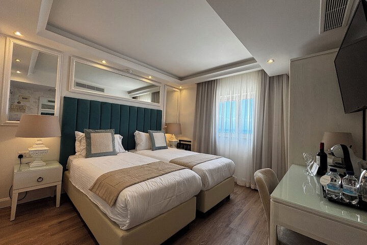 Room 56 of 155