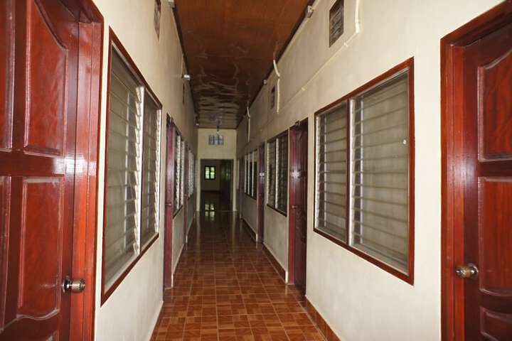 Ballroom/Hall 19 of 21