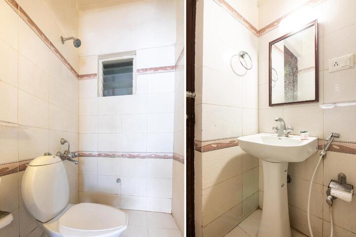Capital O Premium Hotel Victoria Heights Near Sri Someshwara Swami Temple