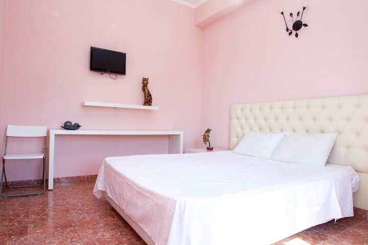 Room 5 of 47